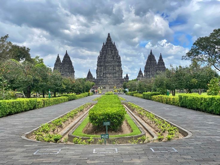 Liburan ke Candi Prambanan: Menelusuri Keindahan Warisan Budaya Dunia